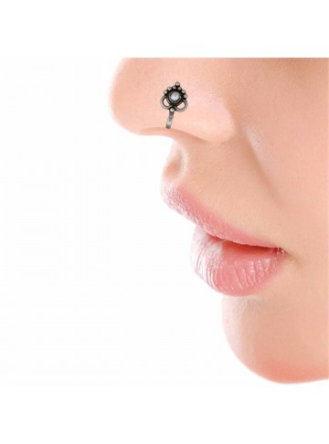 Pearl Heart Nose Pin